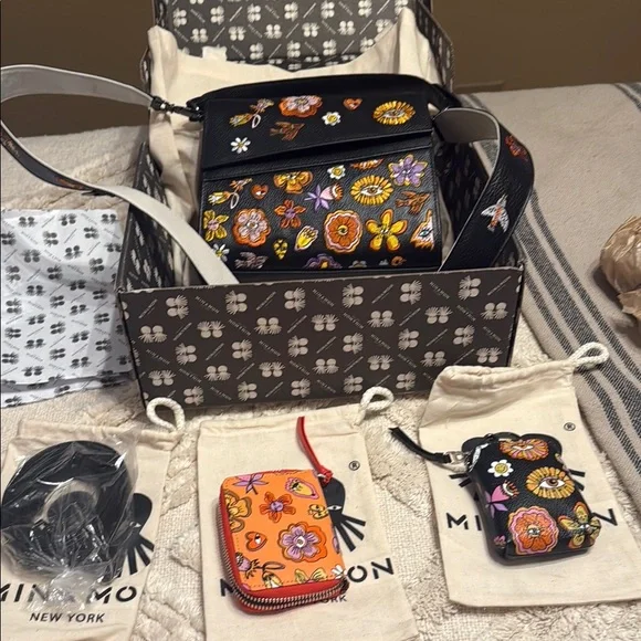 Min&Mon anastasio mini handbag w/matching embroidered strap,wallet,keychain - Picture 13 of 15